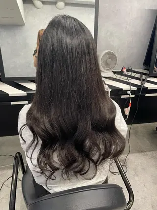 ミディアム Cielro【 シェイロ 】所属・Cielro/ダブル カラー/西田咲希のヘアスタイル