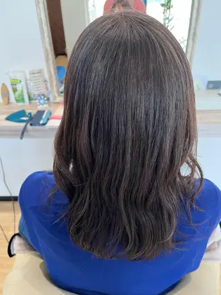 セミロング カラー Atelier所属・Atelier 大内のヘアスタイル