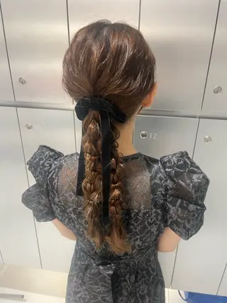 ヘアアレンジ ヘアセット🎀耳つぼ 👂💎MONAMIのヘアスタイル