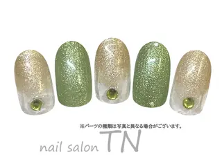 ネイル 矢川 まどかのネイルデザイン