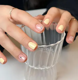 ネイル Queens テイのネイルデザイン