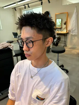 メンズ フェザーパーマ/韓国 /メンズカット/保立のヘアスタイル