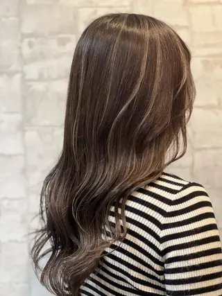 ロング カラー 尾森紳哉💎透明感/ デザインカラーのヘアスタイル