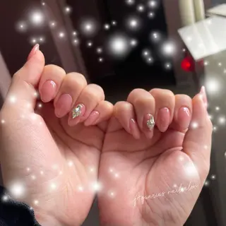 ネイル 奥園 良恵のネイルデザイン