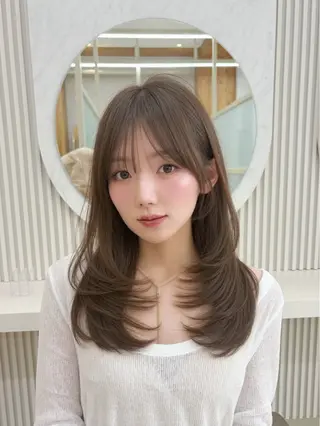 セミロング oto🤍×美髪× ゆるふわレイヤーのヘアスタイル