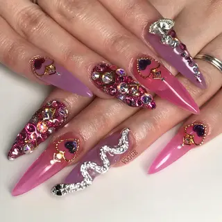 ネイル VOGUE ×SWANのネイルデザイン