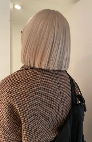 ショート カラー chiharu ボブ/レイヤーのヘアスタイル