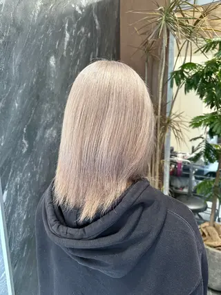 ミディアム カラー salowin原宿iori所属・💋ハイトーンデザイ ンヘア💋A'nyuのヘアスタイル