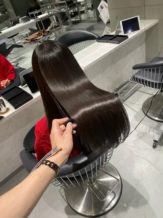 セミロング GINGER所属・GINGER yohのヘアスタイル