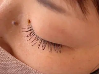 マツエク・マツパ ilka 錦糸町所属・小澤 亜美のマツエク・マツパデザイン