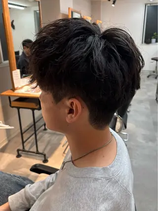 パーマ メンズ 保立/フェザーパーマ /メンズカットのヘアスタイル