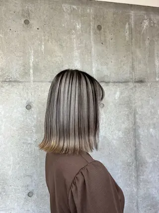 セミロング ブリーチカラー/ 寺口佳希のヘアスタイル