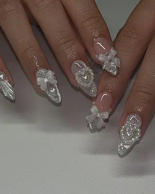 ネイル MIHANA HIKARIのネイルデザイン