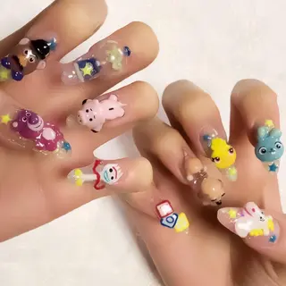 ネイル f'bloom  L’ecrinのネイルデザイン