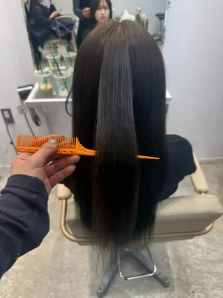 カラー Ence 銀座所属・植木 まりなのヘアスタイル