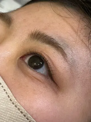 マツエク・マツパ Cure所属・三澤 朱里の眉毛・アイブロウイメージ