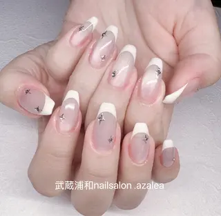 ネイル R inのネイルデザイン