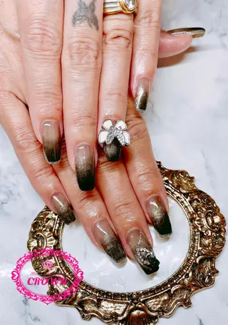 ネイル CROWN プライベートサロンのネイルデザイン