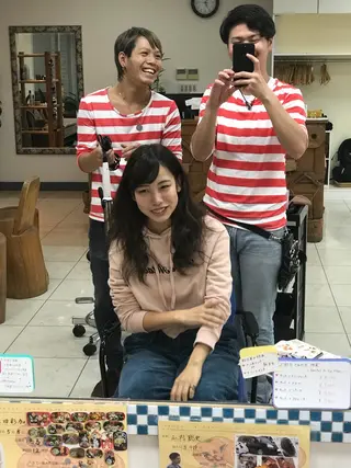 セミロング カラー 山内 聡史のヘアスタイル