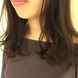 ミディアム カラー 加藤 綾華のヘアスタイル