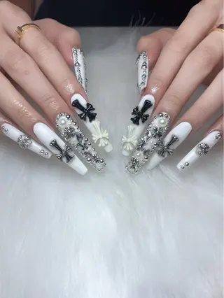 ネイル Rive. 酒井のネイルデザイン