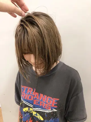 ショート カラー 関 京磨のヘアスタイル