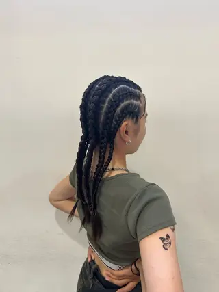 ヘアアレンジ レイヤー／マツエク 💋𝑨𝑵𝑵𝑨のヘアスタイル