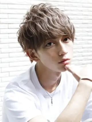 ショート パーマ 田辺 侑未のヘアスタイル