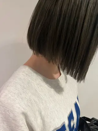 ミディアム 小山 水綺のヘアスタイル