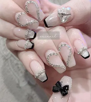 ネイル Lee Nailsのネイルデザイン