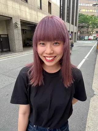 カラー こまつばらみお/レイ ヤー/ダブルカラーのヘアスタイル