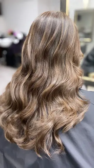 ロング カラー ハイトーン/ダブル カラー/akihoのヘアスタイル