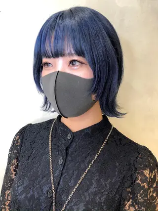 ショート カラー SALOWIN所属・ブリーチ✨ ボブ🪢レイヤーのヘアスタイル