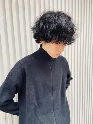 ミディアム パーマ メンズ JINKIメンズ特化 メンズカットパーマのヘアスタイル