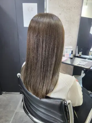 セミロング カラー Day＆Night所属・Day&Night [店長]Chiakiのヘアスタイル