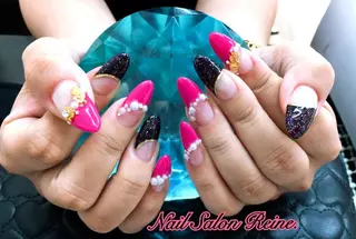 ネイル Nailsalon Reine所属・玉栄 伶奈のネイルデザイン