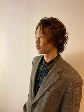 セミロング パーマ メンズ HIROGINZAプレミアムバーバー赤坂店所属・田中 千恩のヘアスタイル