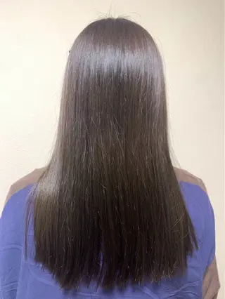 ロング カラー/アイリスト 麻優のヘアスタイル