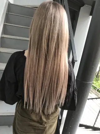 ロング カラー PSY(サイ)所属・PSY(サイ)池袋 金田尚久🎨のヘアスタイル
