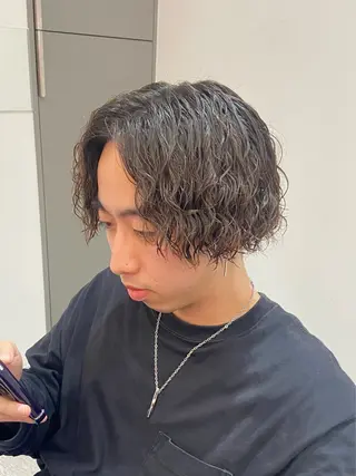 ショート パーマ メンズ 福田 文太のヘアスタイル