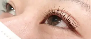 マツエク・マツパ Lim五反田所属・TSUNA 🌙 Lim 五反田のマツエク・マツパデザイン