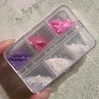 ネイル HENRIETTA NAILSALONのネイルデザイン