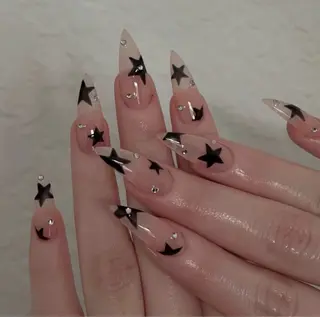 ネイル Theone栄店 赤松のネイルデザイン