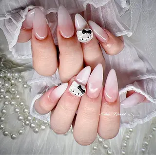 ネイル She   Nail所属・ISA_ BELLAのネイルデザイン