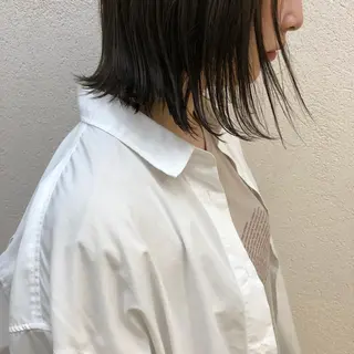 ショート カラー H梅田 / 811 堀本菜奈のヘアスタイル