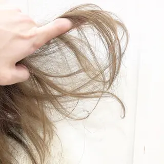 ミディアム 横浜ブリーチムラ直し ハイトーン/ブリーチのヘアスタイル