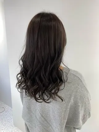 ロング カラー GO TODAY SHARE SALON 原宿本店所属・ブリーチ/ハイトーン 艶カラー/ユリナのヘアスタイル