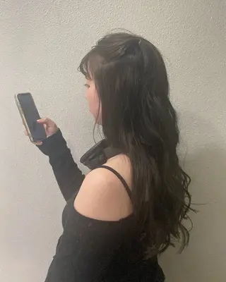 ロング カラー ヘアアレンジ girlyハイトーン /airi🍓🎀のヘアスタイル