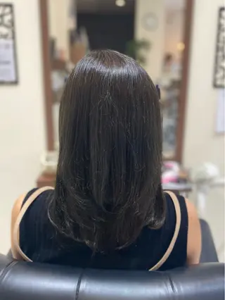 ロング カラー 横手 亜紀のヘアスタイル