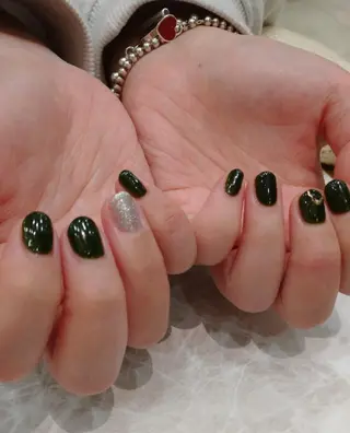 ネイル 會田 瑠衣のネイルデザイン